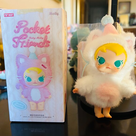 Pop Mart Pocket Baby Molly - Picture 2 of 9